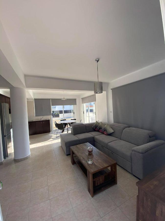Cosy Apartment In Kato Paphos With Pool Access Exterior foto